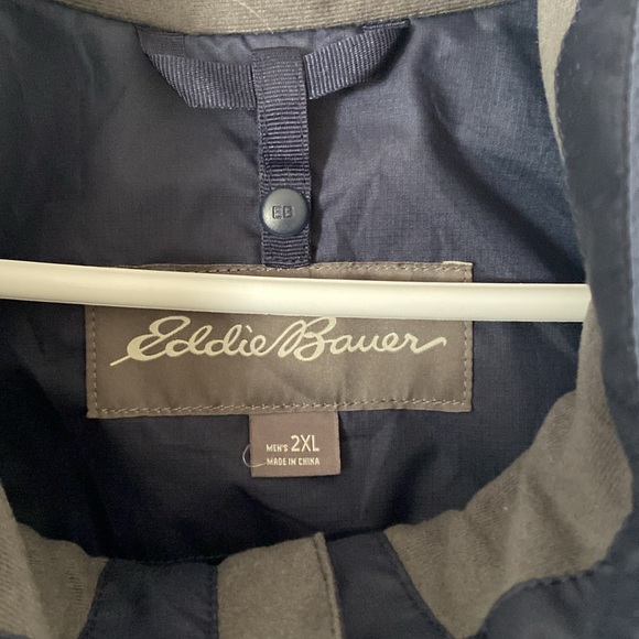 Eddie Bauer Weatheredge Lightweight Hooded Jacket - Picture 8 of 14